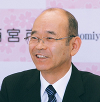 西宮市長　河野昌弘