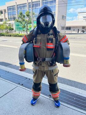 え