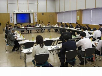 第2回レジ袋削減推進委員会 会議風景