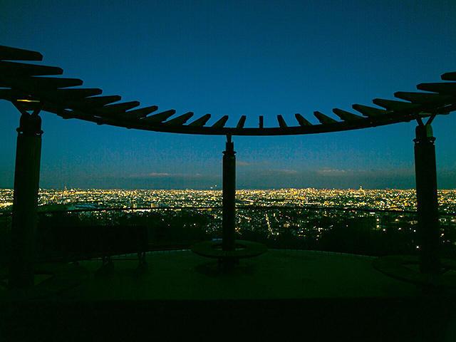 甲山 森林公園の展望台：夜景