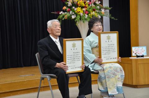 受賞されたお二方で記念写真