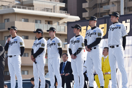 阪神タイガースの監督、コーチ、選手ら