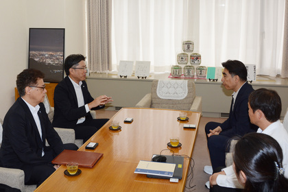 第一生命保険株式会社と市関係者