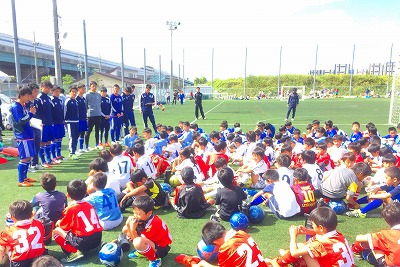 関西学院大学体育会サッカー部（西宮サッカーデーのサッカー教室）